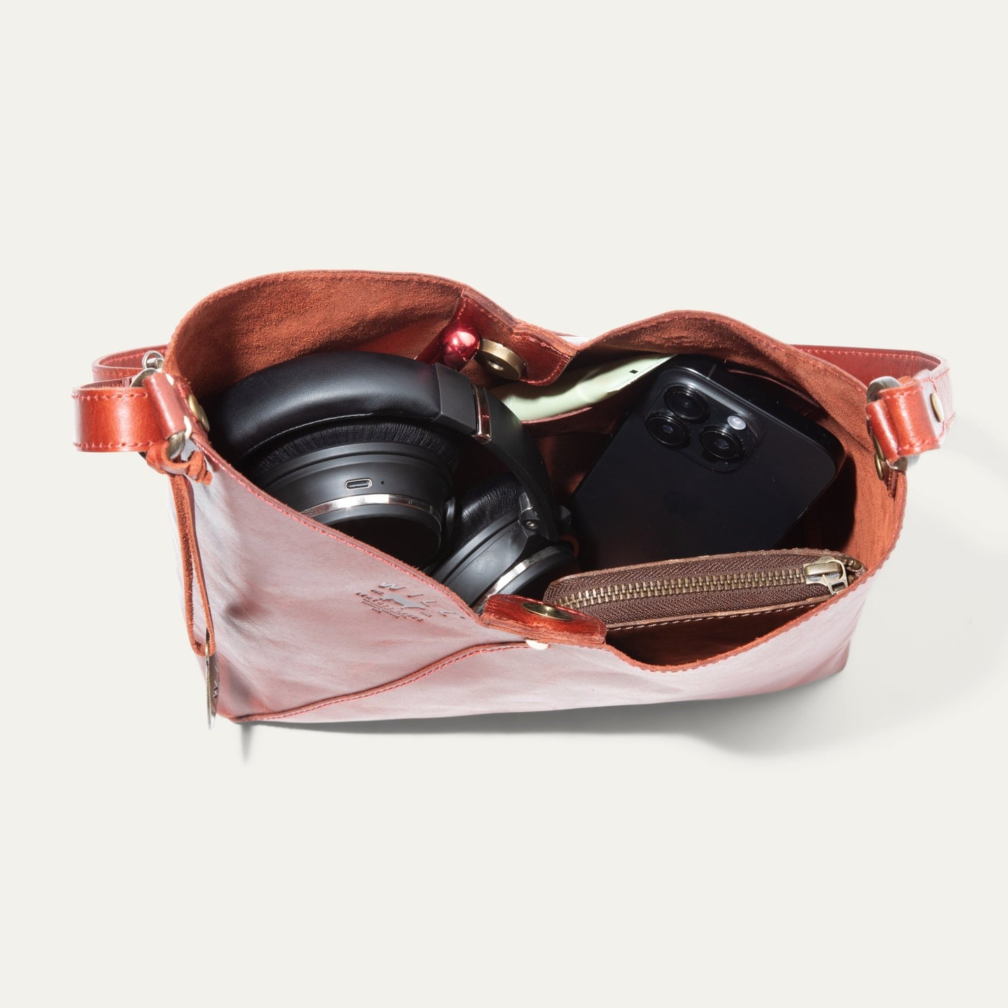 SIMPLE "V" HOBO - Will Leather Goods