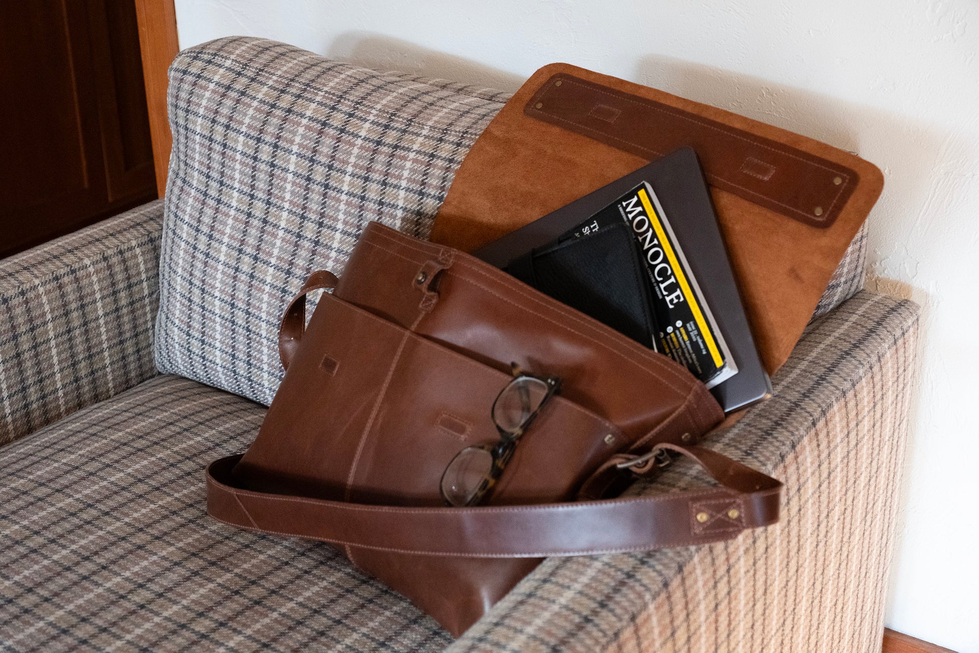 THE FIELD MESSENGER - Will Leather Goods